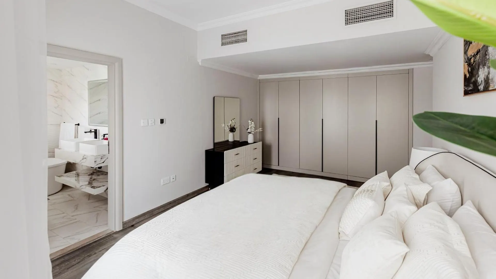 Beautiful 3 Bed In Dubai Marina! Apartment
