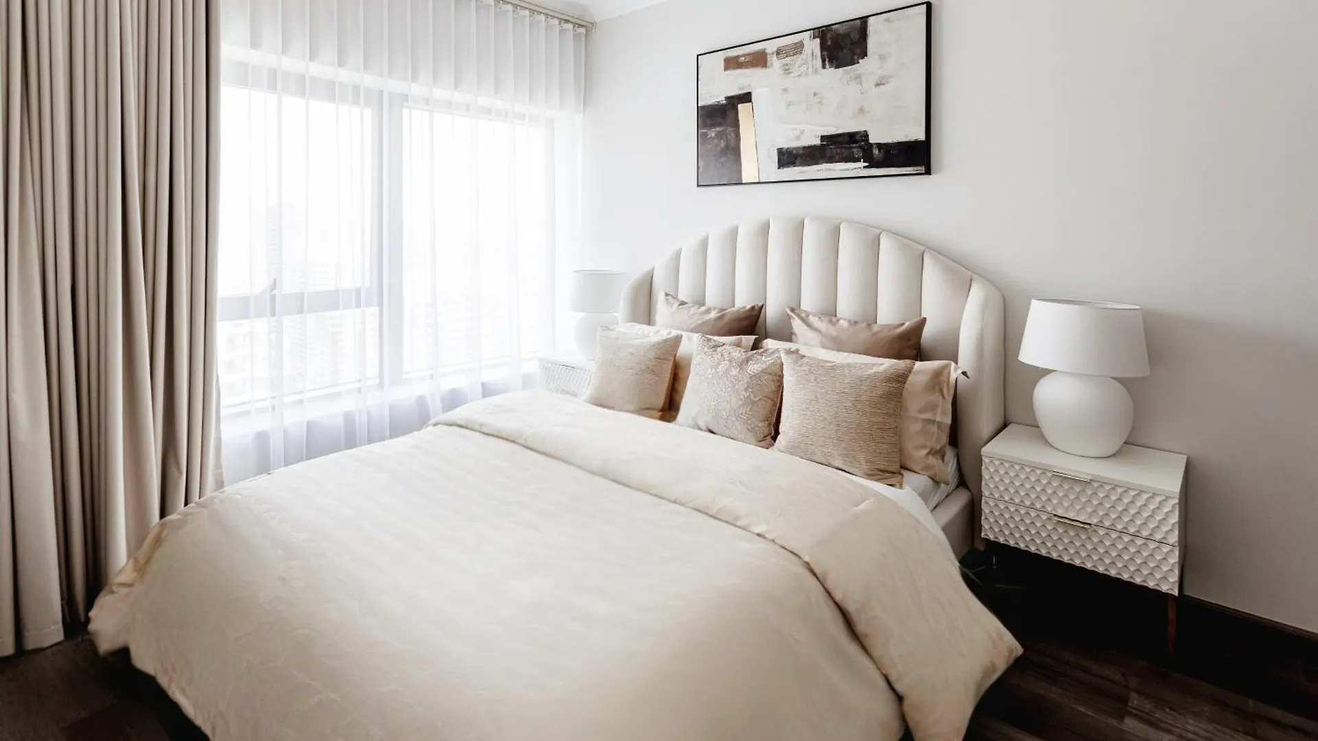 Beautiful 3 Bed In Dubai Marina! Apartment 0*,  United Arab Emirates