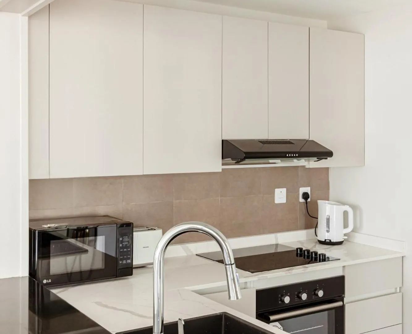 Beautiful 3 Bed In Dubai Marina! Lejlighed 0*,